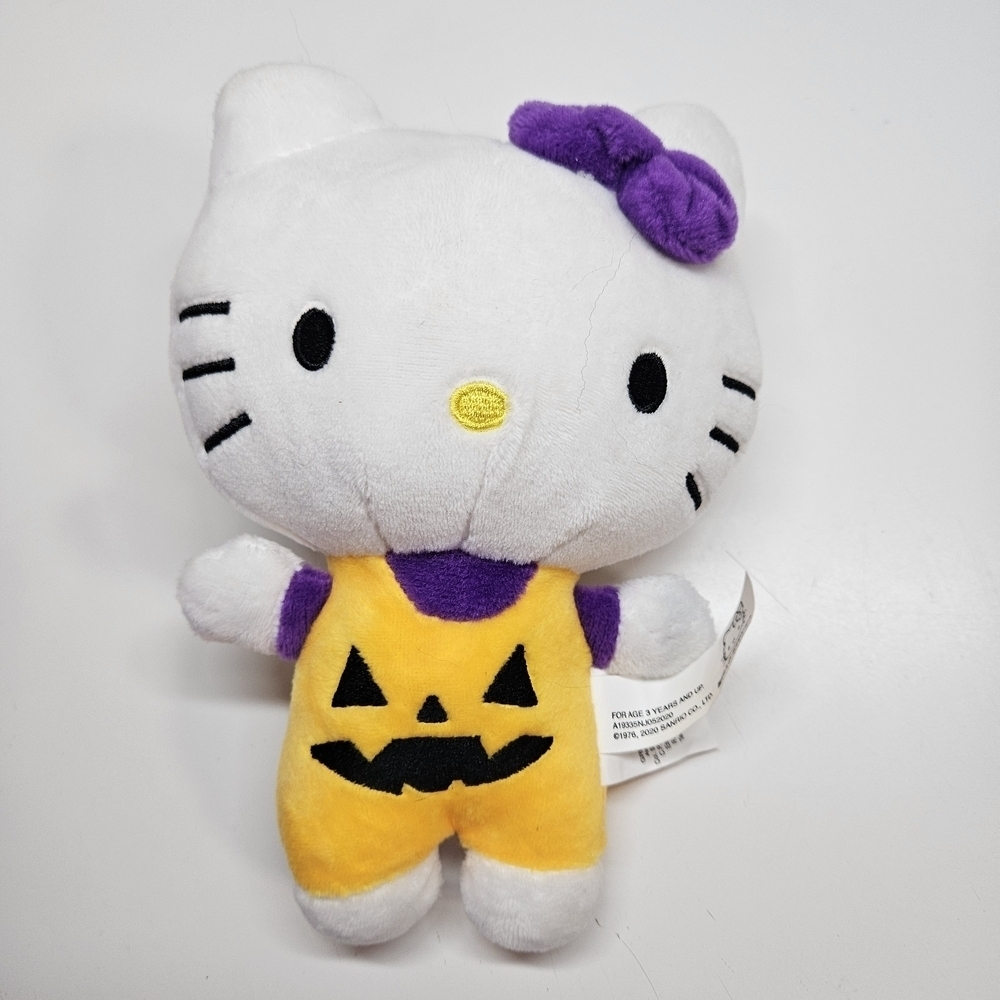 Sanrio Hello Kitty Pumpkin Halloween CVS 2020 Exclusive Plush Toy Purple Bow